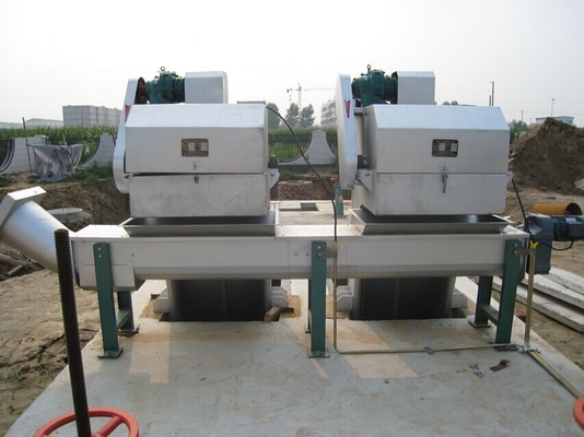Mechanical rotary bar screen for  industrial waste water treatment